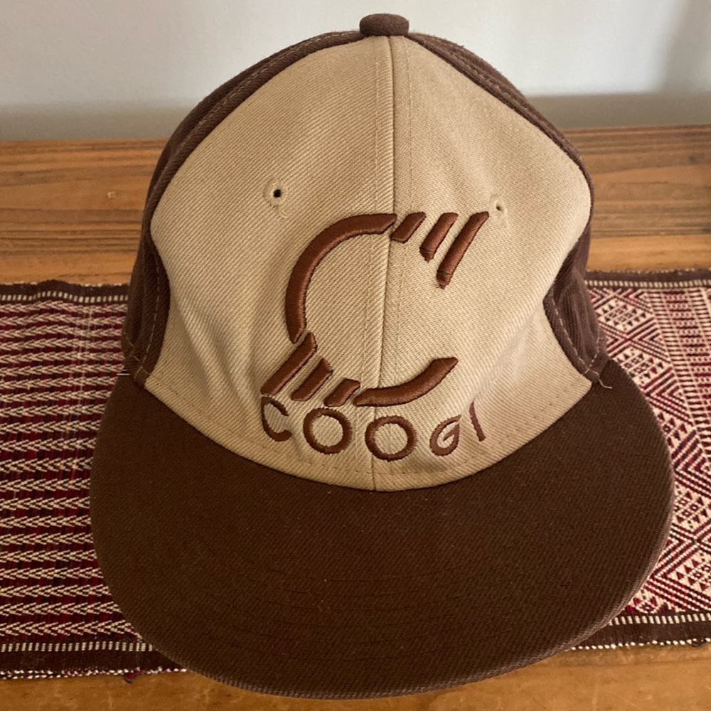 Coogi fitted cap